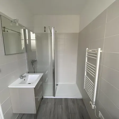 57m² Avec Wifi A 200m Des Thermes - 4 Pers. - Parking Gratuit - - Fr-1-541-40 La Roche-Posay